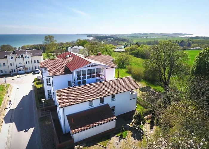 Haus Blick Zur See: Seaview With Access * Goehren (Ruegen)